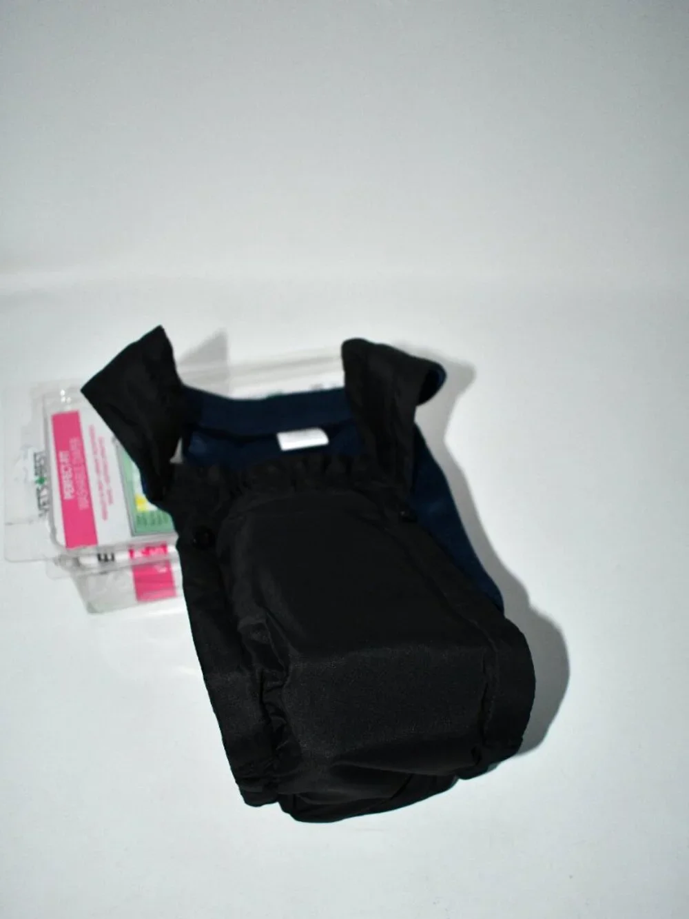 Vet's Best Perfect Fit Washable Female Dog Diaper, L/XL, Black, 20-35